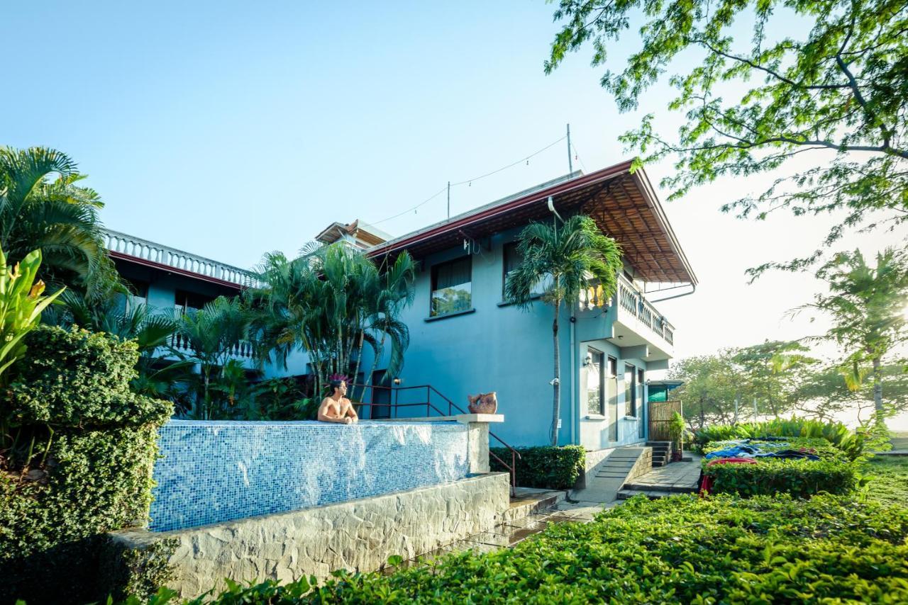 Witch'S Rock Surf Camp Hotel Tamarindo Exterior photo