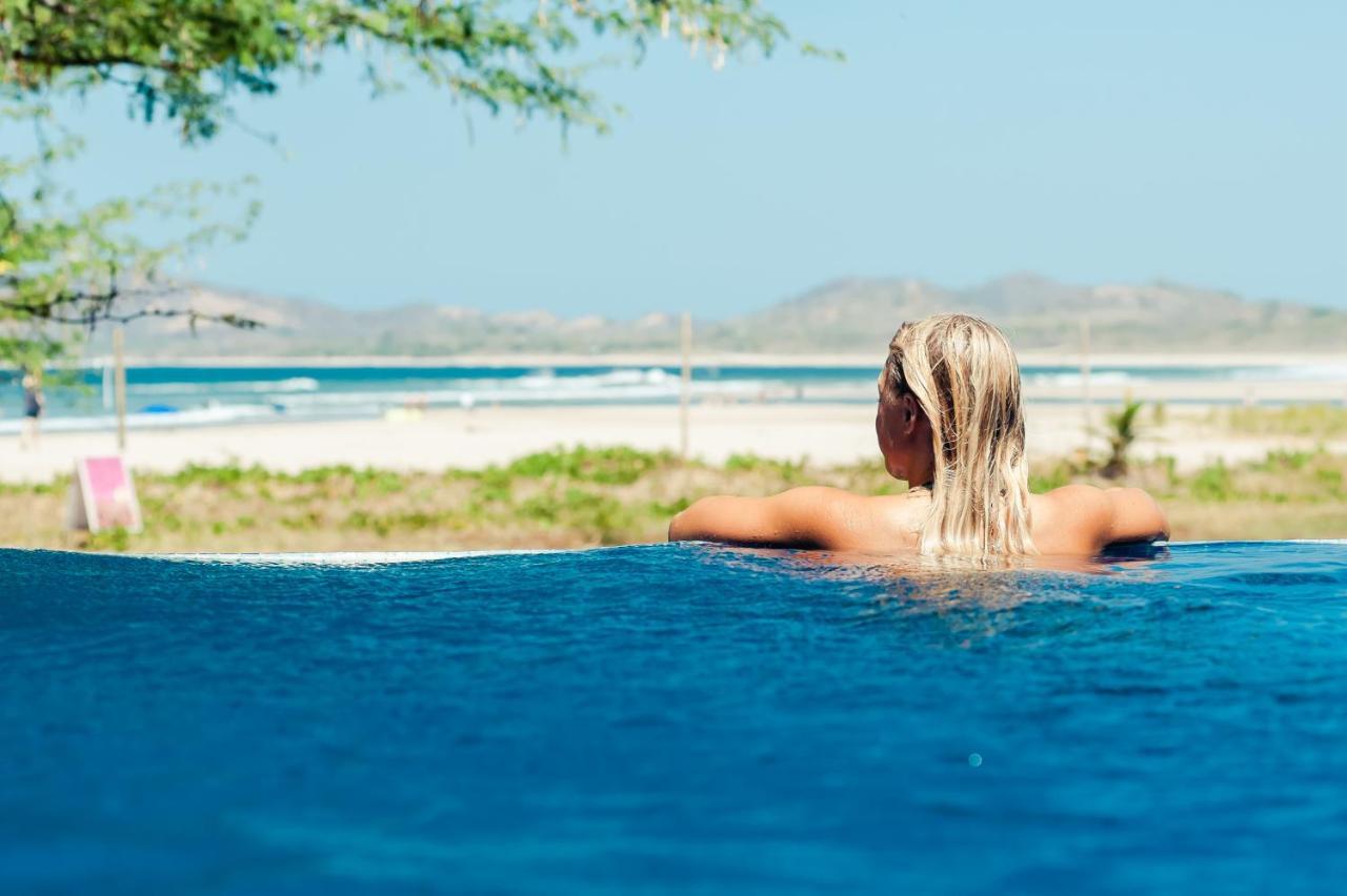 Witch'S Rock Surf Camp Hotel Tamarindo Exterior photo