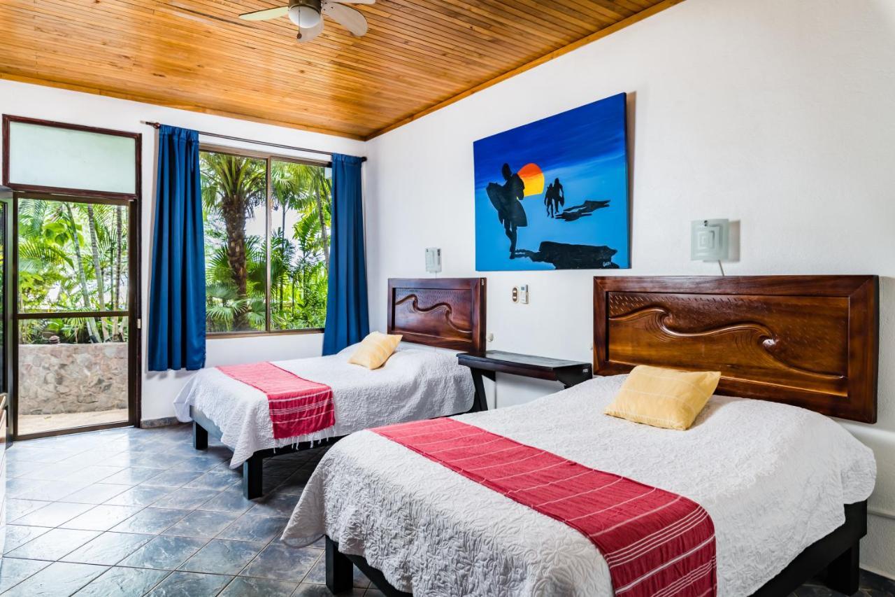 Witch'S Rock Surf Camp Hotel Tamarindo Exterior photo